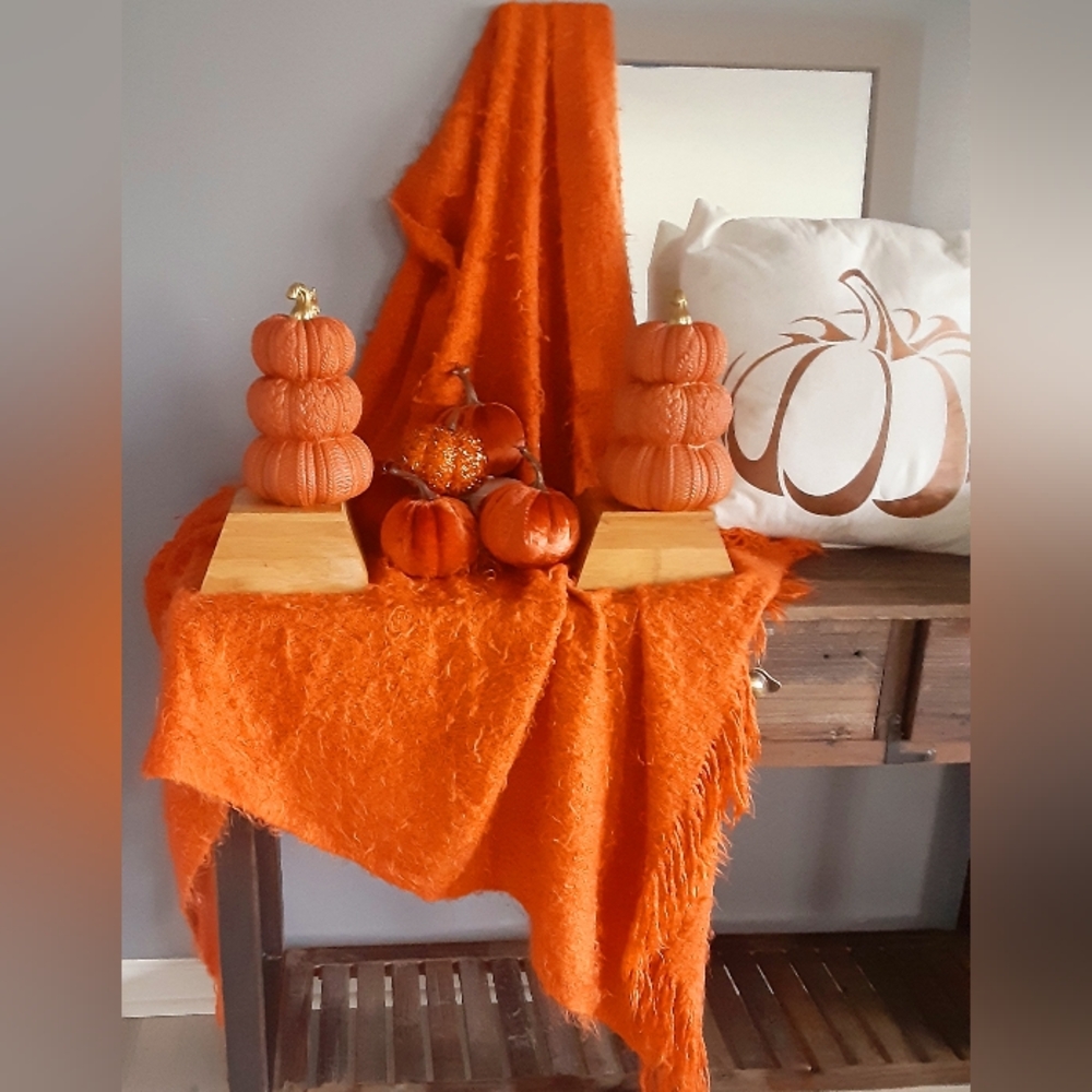 Fall Decor Throw Pillow & Blanket Bundle